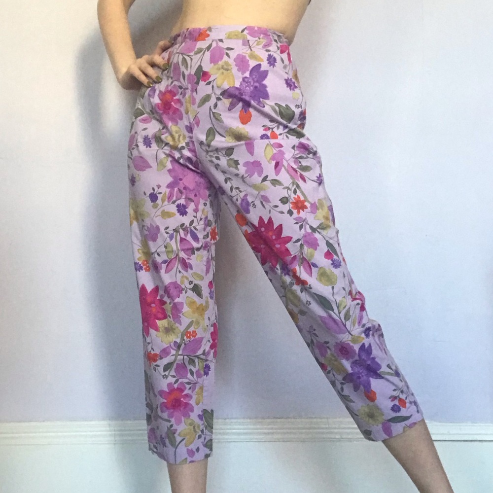 Sigrid Olsen purple floral capris 💜🌸